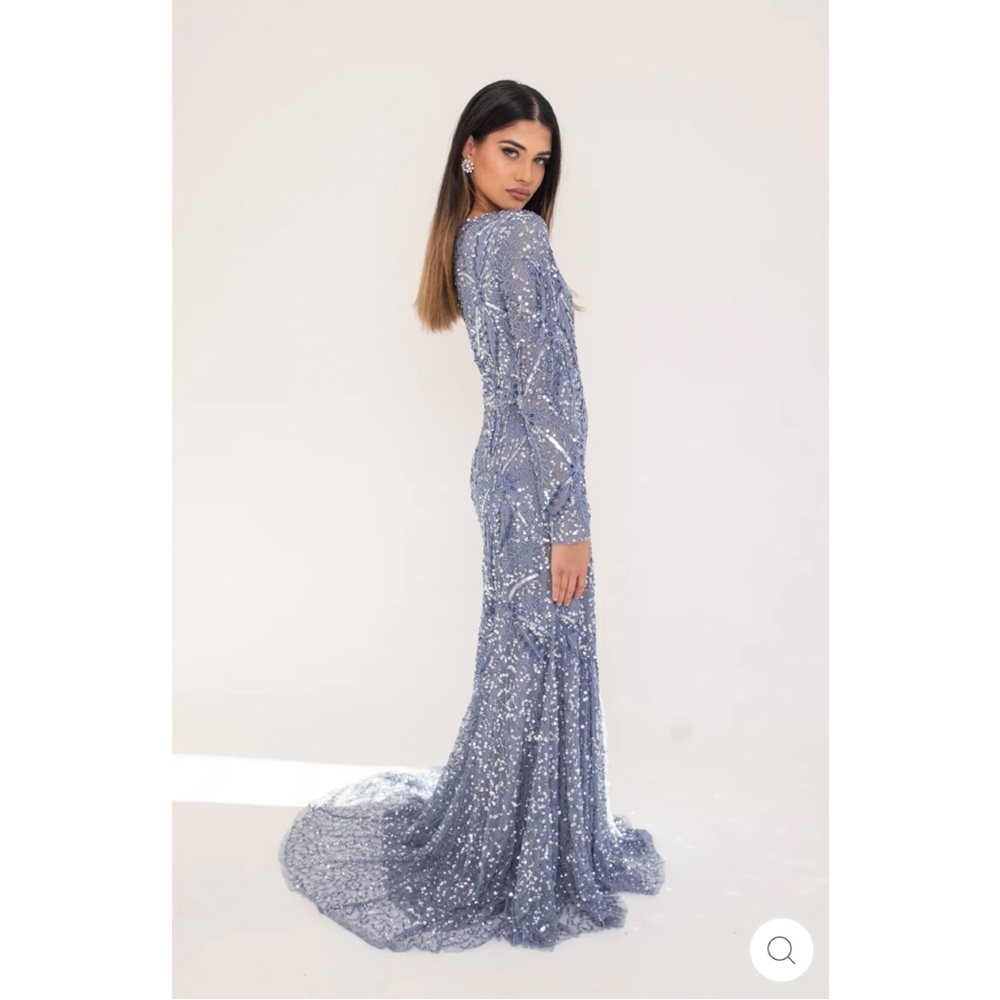 BLUE SILVER SEQUIN EVENING DRESS WITH TRAIL